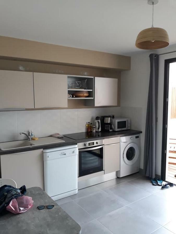 La Case Nora Appartements Saint-Gilles Les Bains Exterior photo